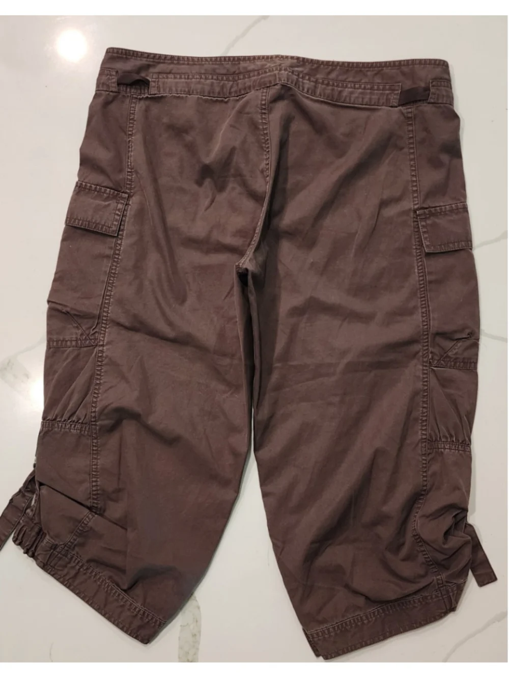 Nike Women's Cargo Shorts Size M Brown 100% Cotton Knee Length Cargo Pockets